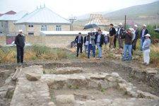 В Азербайджане найдены "холодильник" XVIII века и большая мечеть XVI века (фото)